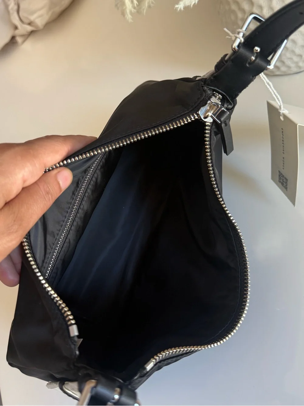 NWT , TORY BURCH NYLON SMALL ZIP TOP SHOULDER BAG black